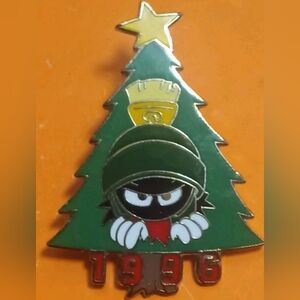 VTG Looney Tunes Marvin the Martian 96' Holiday enamel Pin Warner Brothers Lapel